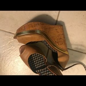 Jessica Simpson wedges size 8